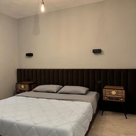 Nikki Apartments 3 Tirana Buitenkant foto